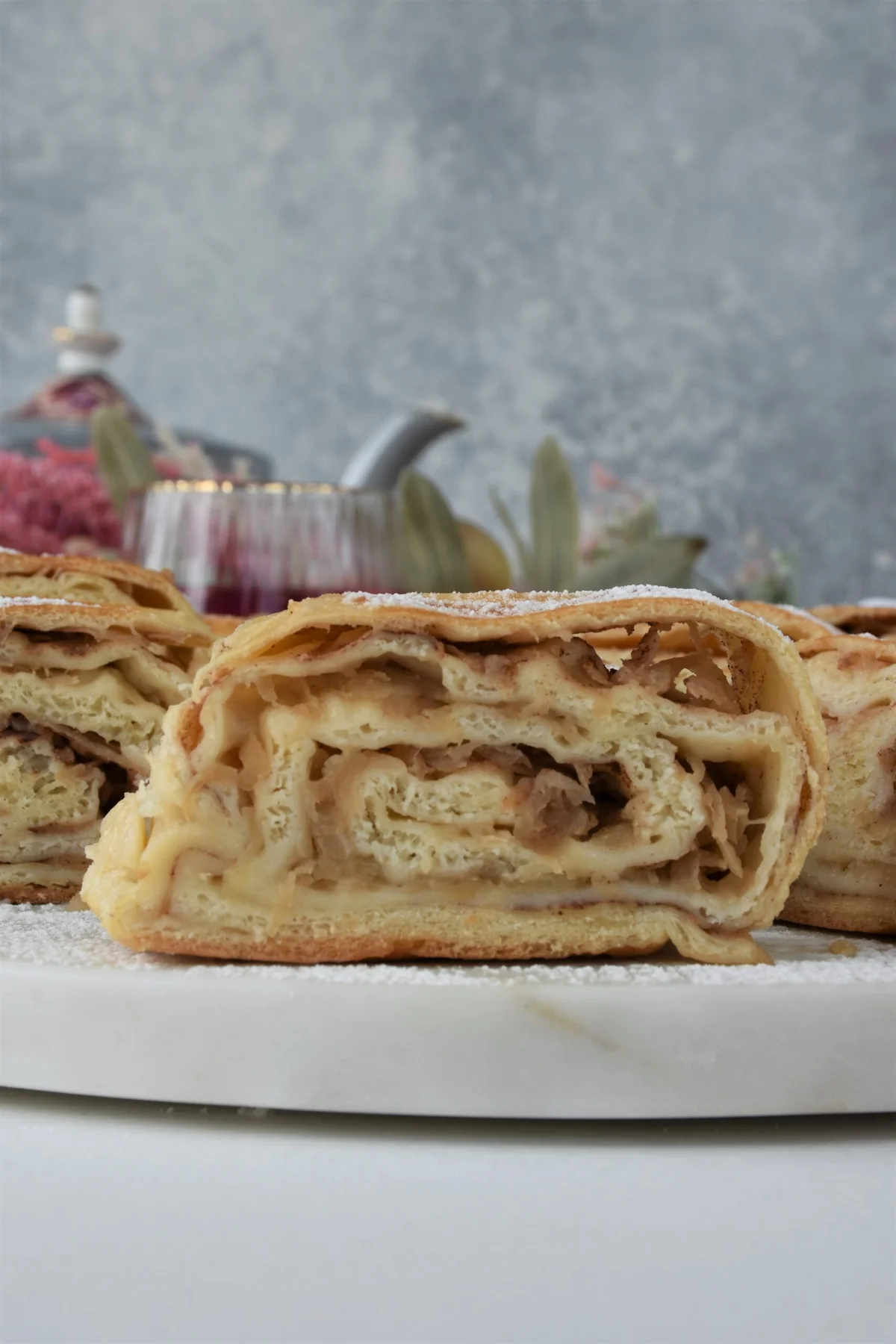 Mums Štrudla sa Jabukama / Apple Strudel