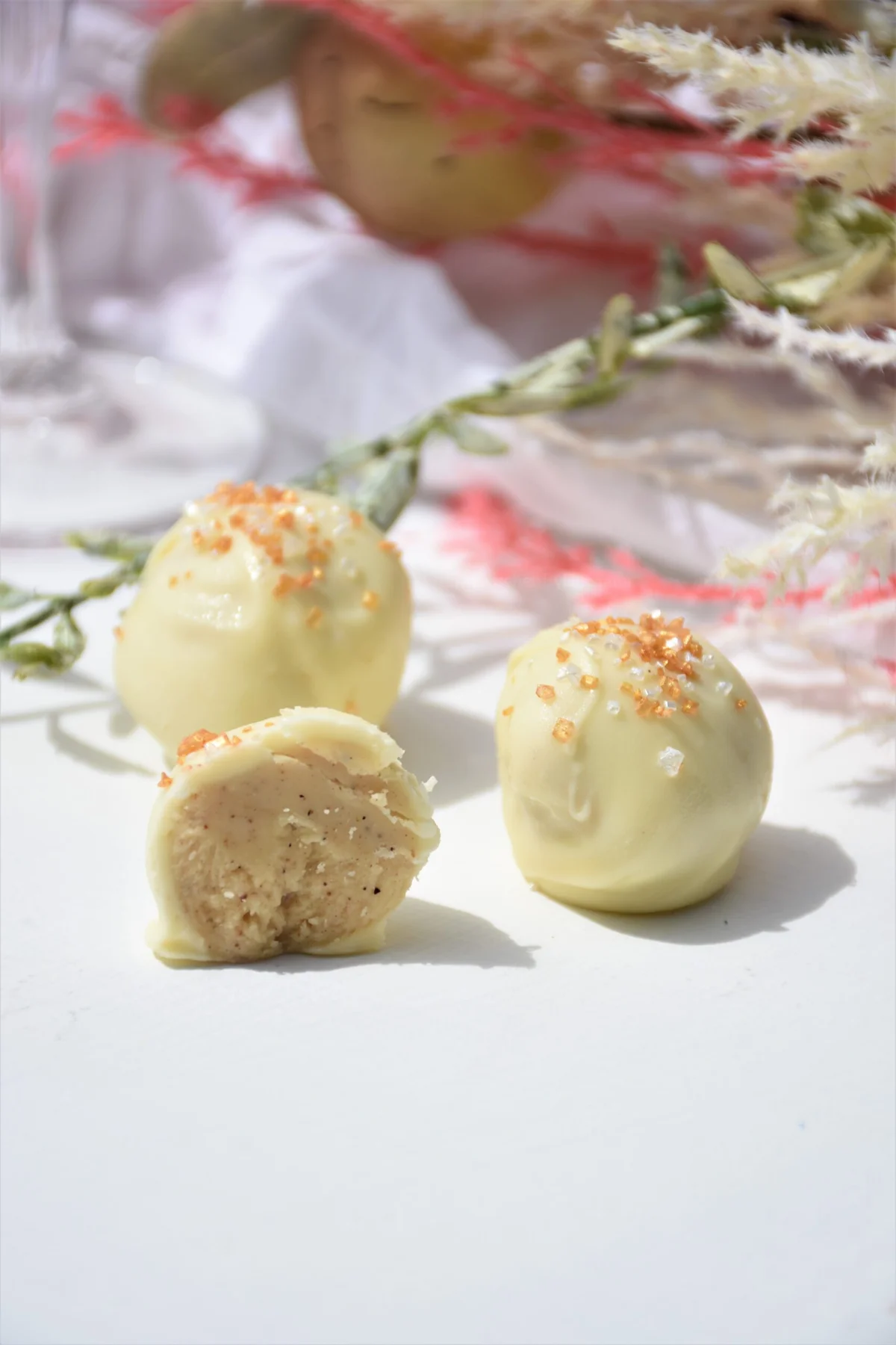 white chocolate and nutmeg truffle pieces