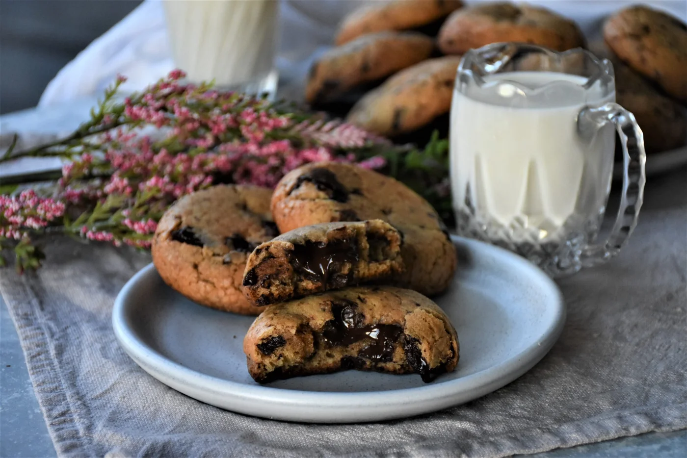 chocolate cookies