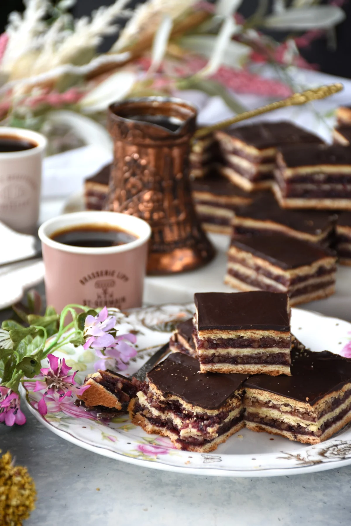 Žarbo kocke / Walnut & Jam Squares