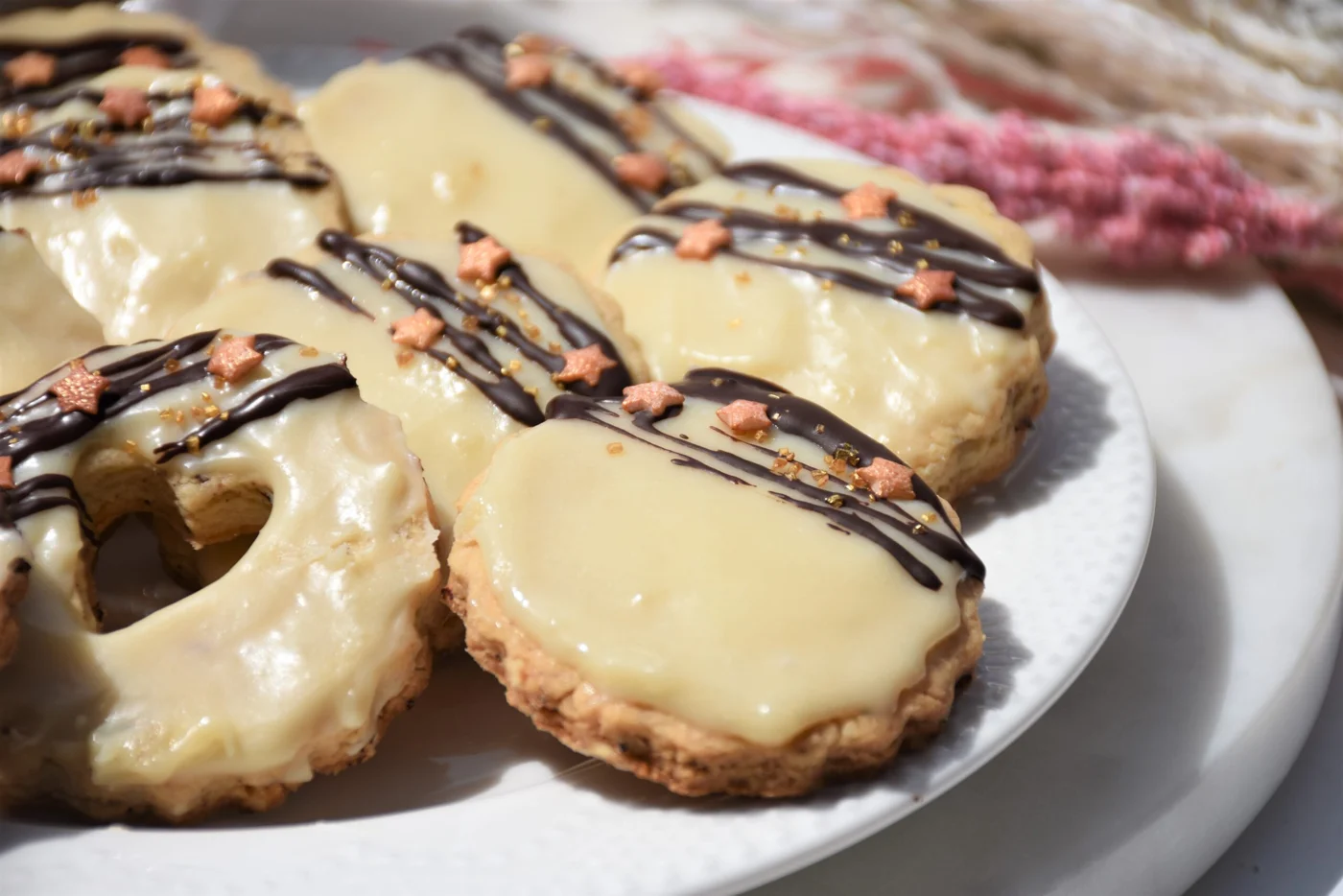 Hazelnut Cookies with White Chocolate