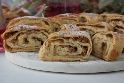 Мамина штрудла са јабукама