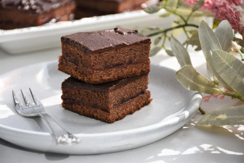 Honey Heart Cake / Medeno Srce