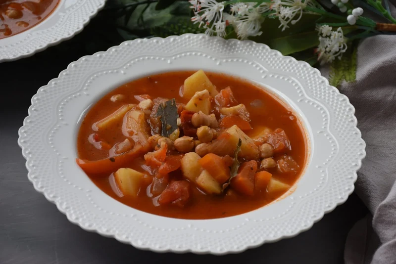 Vegetarian Chickpea Paprikash