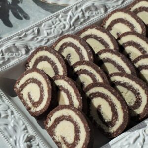 Chocolate & Coconut Roll (9 slices)